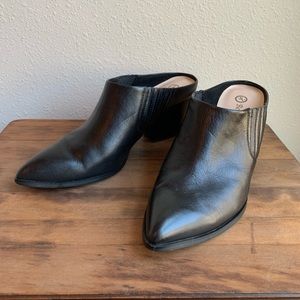 Bella Vita Eden Slip-On Leather Mule Clogs